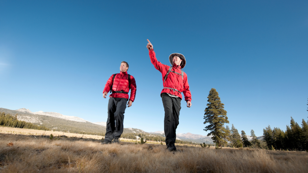 ¿Por qué contar con un guía de aventuras es tan importante en las actividades de aventura? 